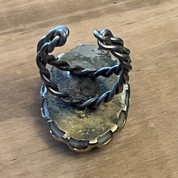 Vintage Women's Oval Floral Flower Ring. Braded Band. hand painted stone?? - Picture 5 of 9